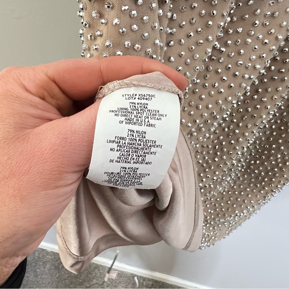 CACHE embellished nude dress, mini, sparkle size 4 - Picture 11 of 12